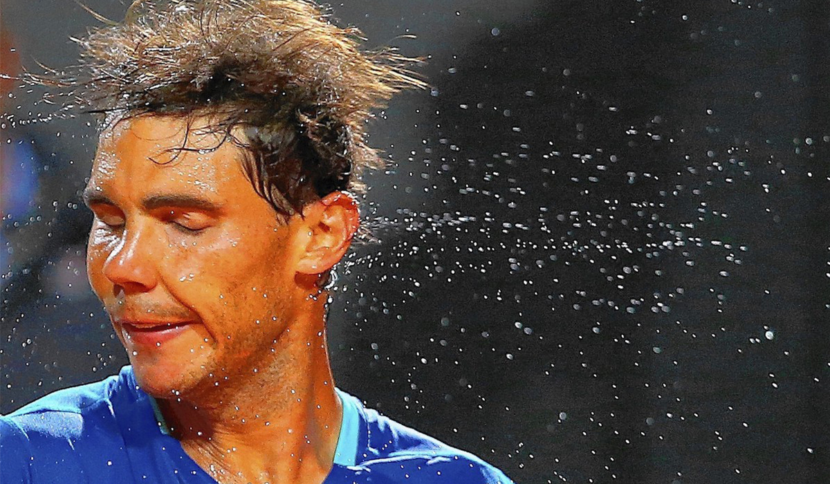 tennis hydration - rafael nadal sweating